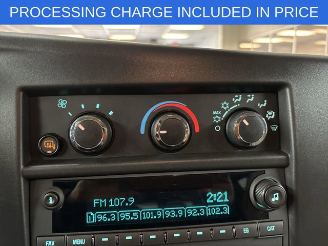 Used 2025 Chevrolet Express 3500 LT w/ LT Preferred Equipment Group RWD image 9