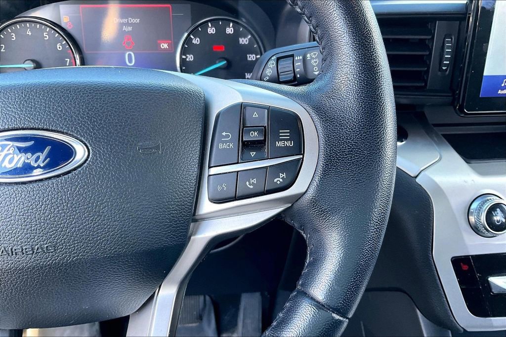 Certified 2022 Ford Explorer XLT w/ Class IV Trailer Tow Package image 17