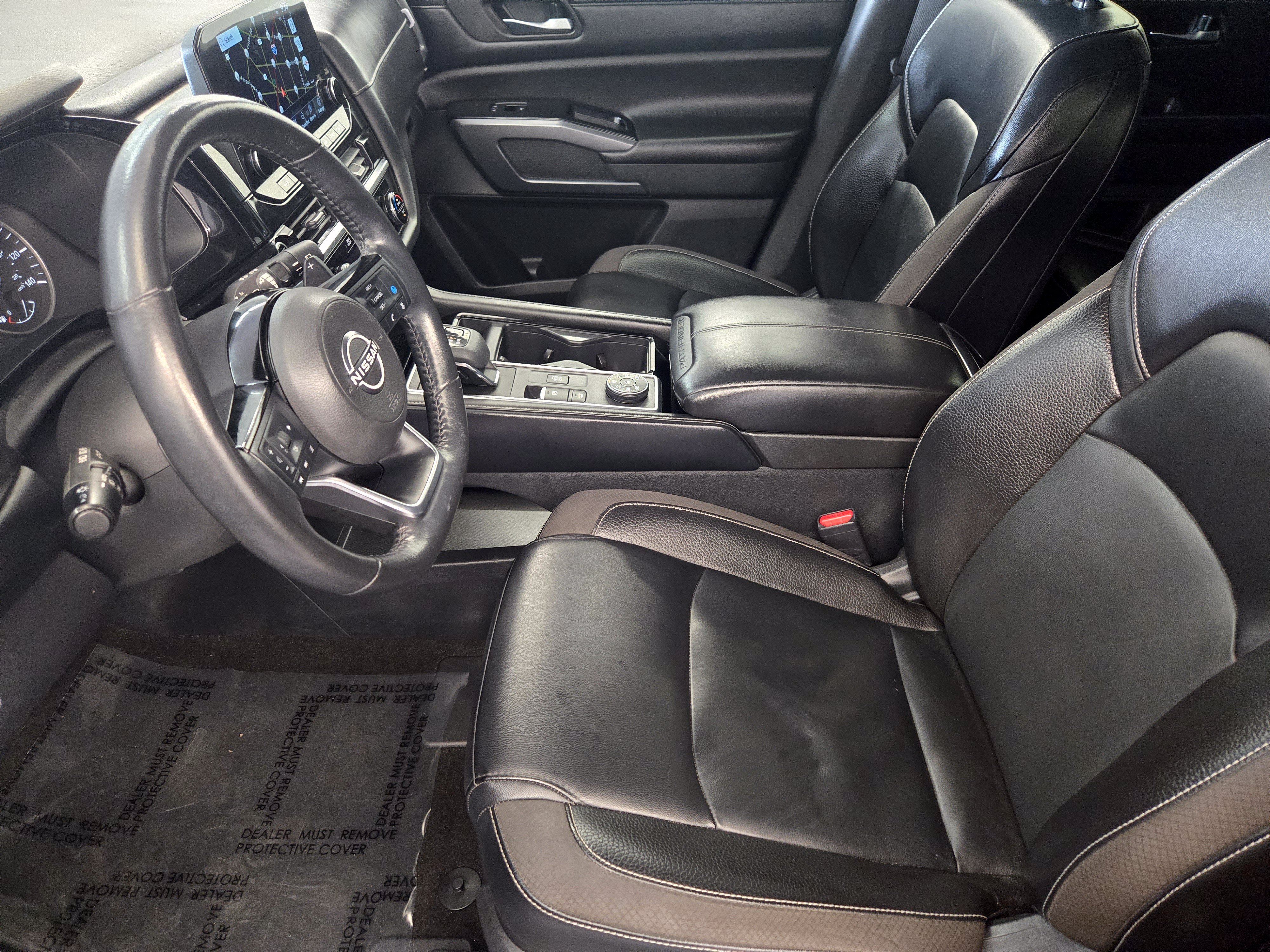 Used 2022 Nissan Pathfinder SL AWD/4WD image 14