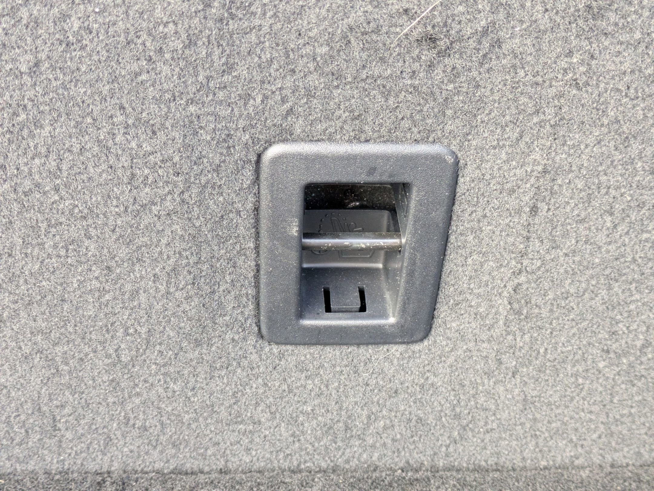 Certified 2025 Ford Explorer Platinum w/ Ultimate Package image 34