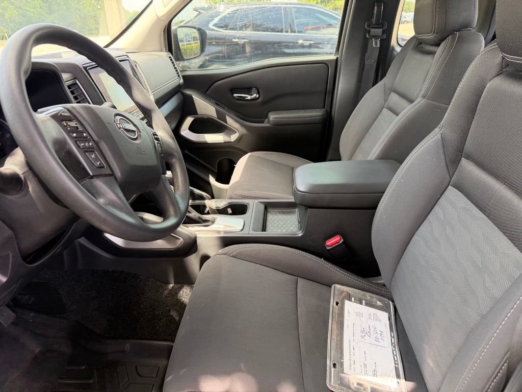 Used 2022 Nissan Frontier SV RWD image 12