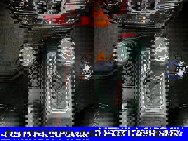 Used 2018 Jeep Wrangler Unlimited Rubicon w/ Dual Top Group image 33