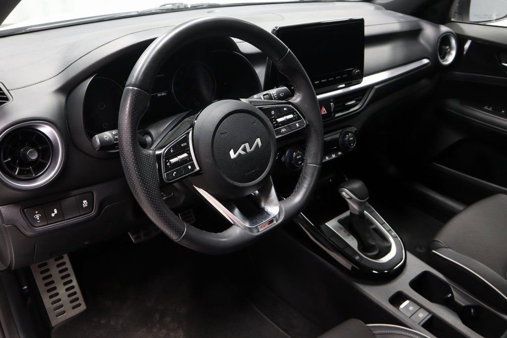 Used 2024 Kia Forte GT-Line w/ GT-Line Premium Package image 25