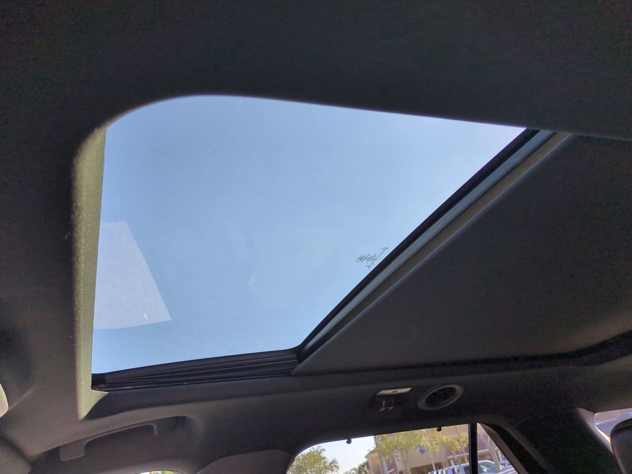 Certified 2020 Ford Explorer ST w/ ST Street Pack image 20