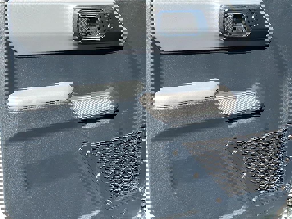 Certified 2023 Ford Bronco Black Diamond image 21