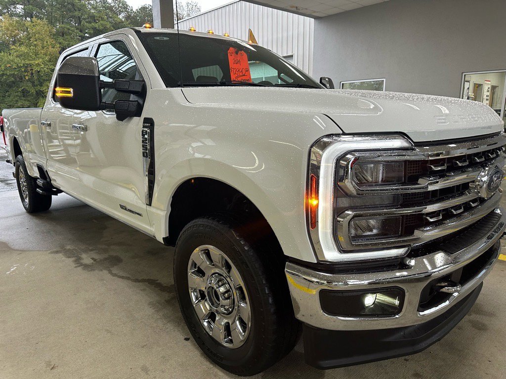 Certified 2024 Ford F250 Lariat w/ Chrome Package image 6