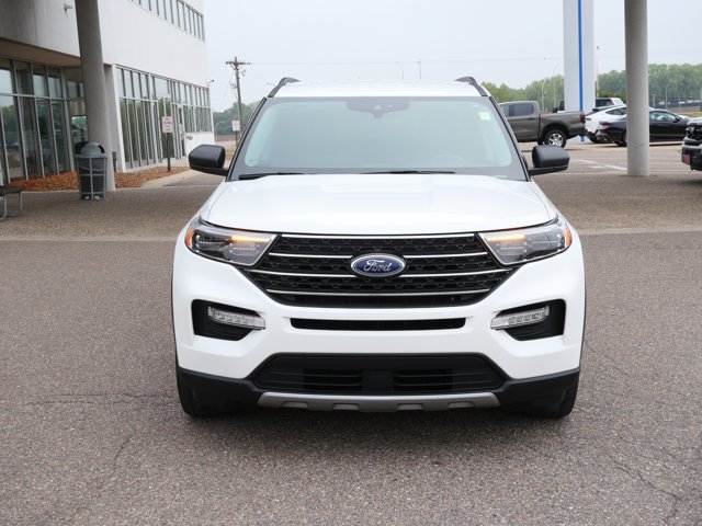 Certified 2023 Ford Explorer XLT w/ Equipment Group 202A AWD/4WD image 2