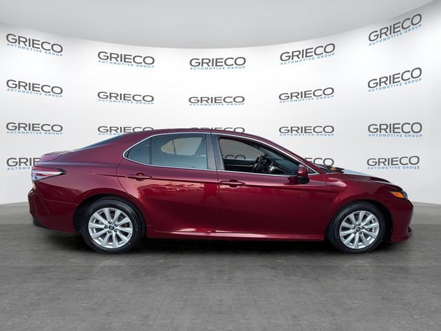 Used 2019 Toyota Camry LE FWD image 8