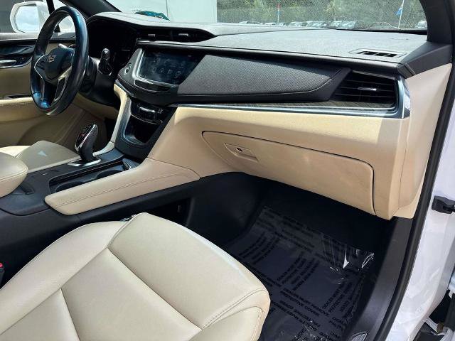 Used 2019 Cadillac XT5 FWD image 12