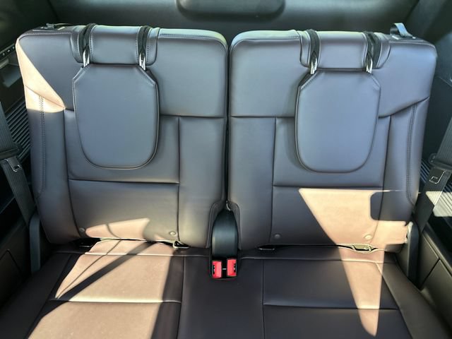 Certified 2025 Ford Explorer Platinum w/ Ultimate Package AWD/4WD image 24