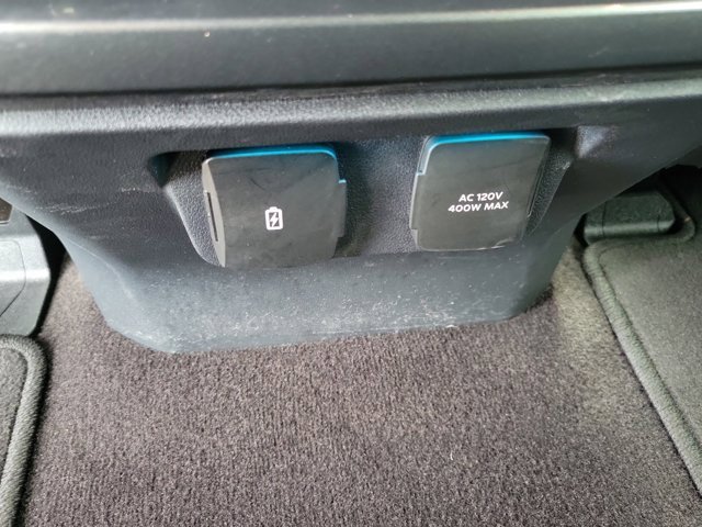 Certified 2022 Ford F150 XLT w/ Equipment Group 302A High image 17