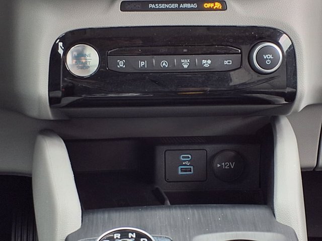 Certified 2023 Ford Escape Platinum AWD/4WD image 12