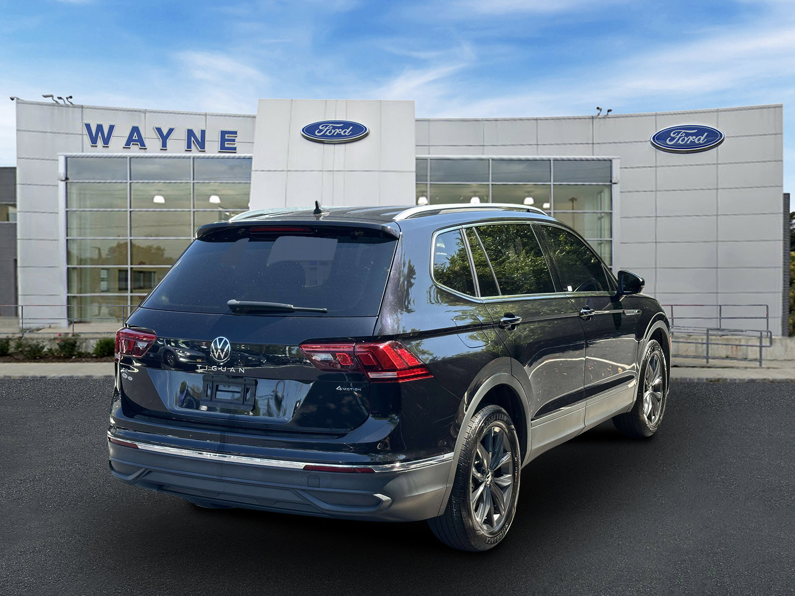 Used 2022 Volkswagen Tiguan SE AWD/4WD image 5