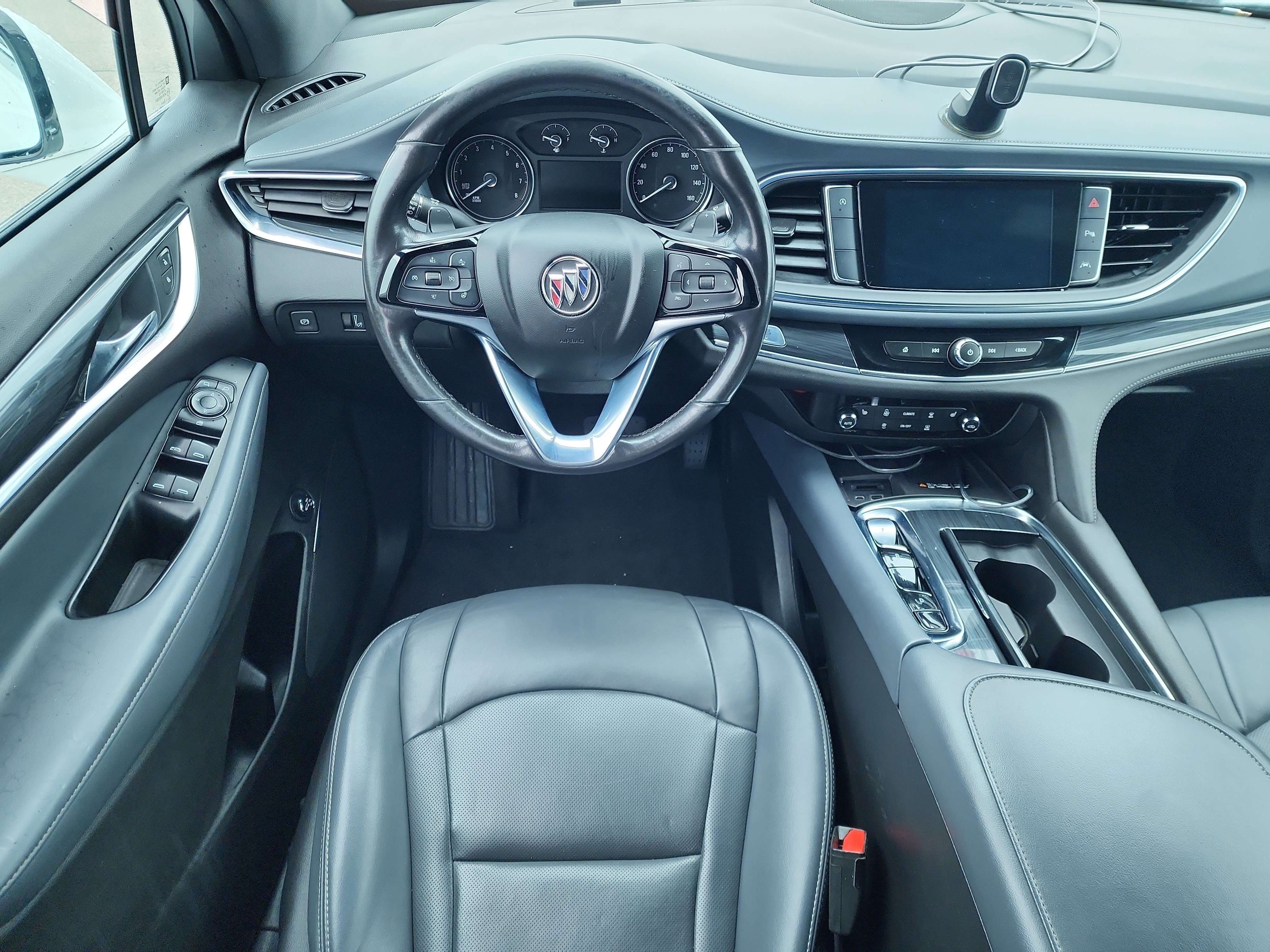 Used 2023 Buick Enclave Essence image 14