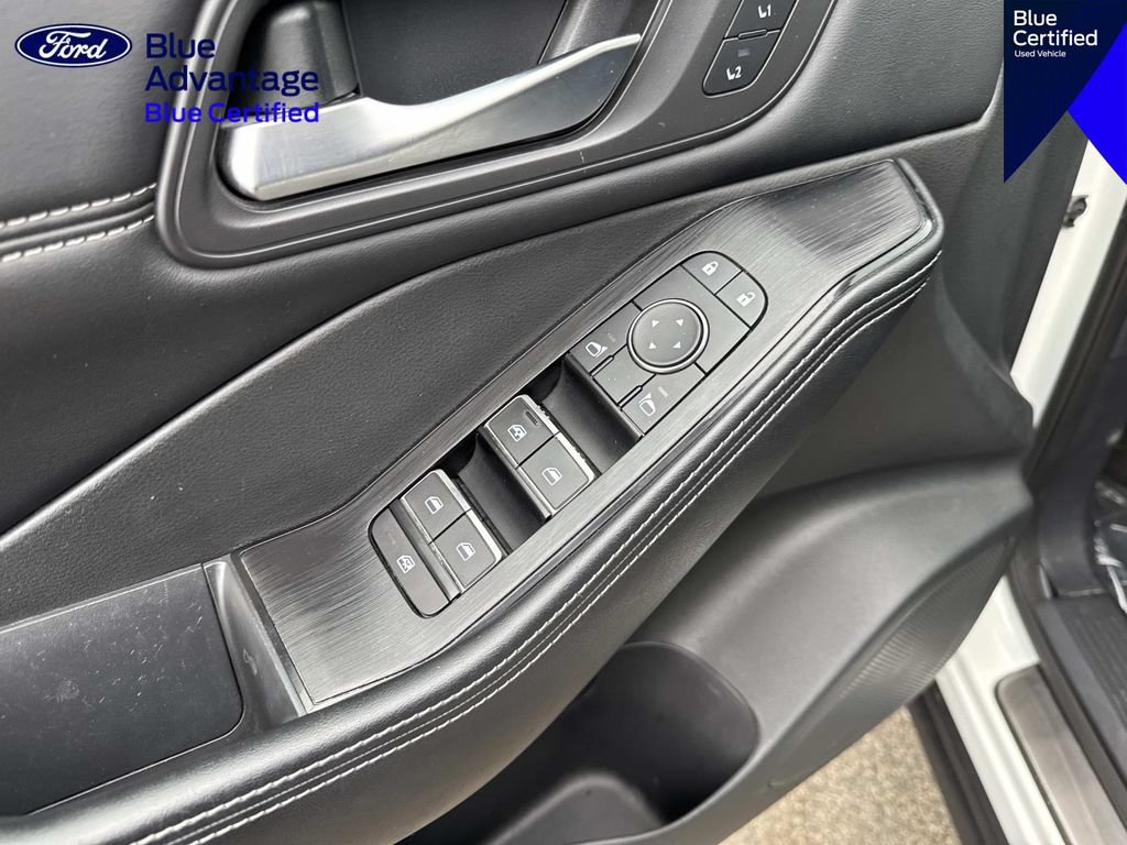 Used 2023 Nissan Rogue SL w/ SL Premium Package FWD image 16