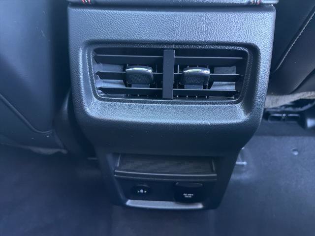 Certified 2024 Ford Edge ST-Line AWD/4WD image 21