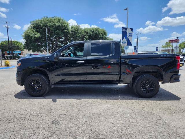 Used 2022 Chevrolet Silverado 1500 Custom Trail Boss w/ Midnight Edition AWD/4WD image 7