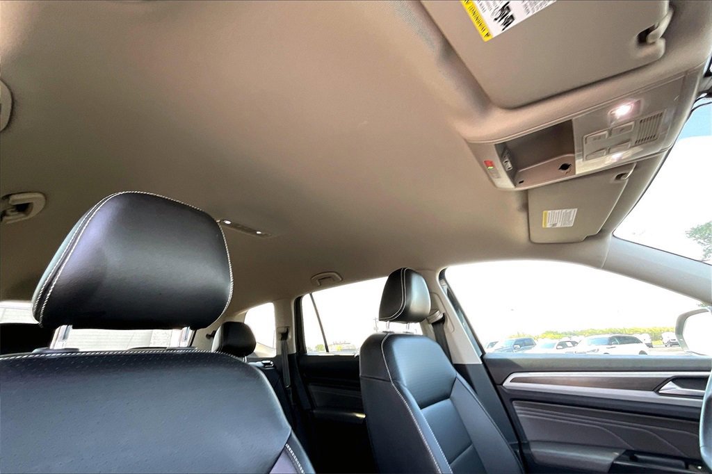 Used 2021 Volkswagen Atlas SE image 28