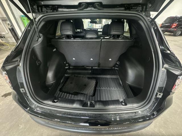 Used 2026 Jeep Compass Latitude AWD/4WD image 25