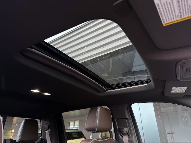 Used 2024 GMC Sierra 2500 Denali w/ Denali Reserve Package image 16