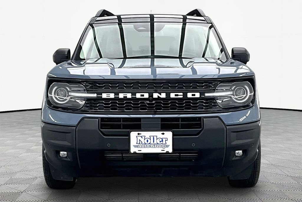 Certified 2025 Ford Bronco Sport Outer Banks w/ Outer Banks Tech Package+ AWD/4WD image 3