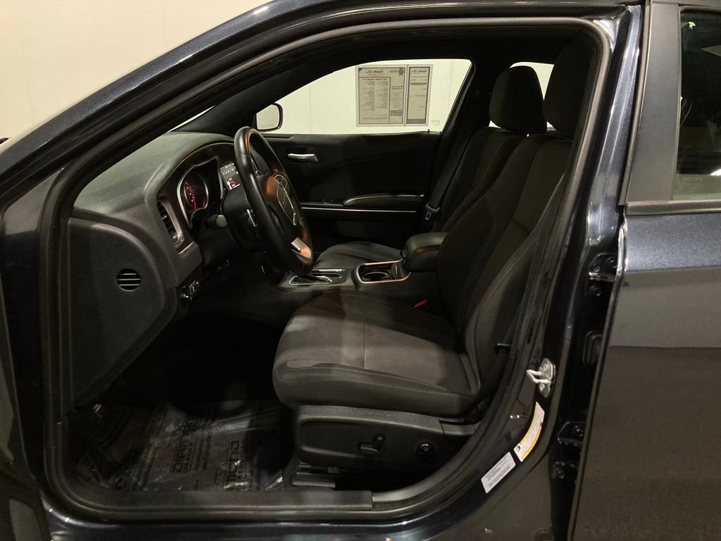 Used 2017 Dodge Charger R/T image 19