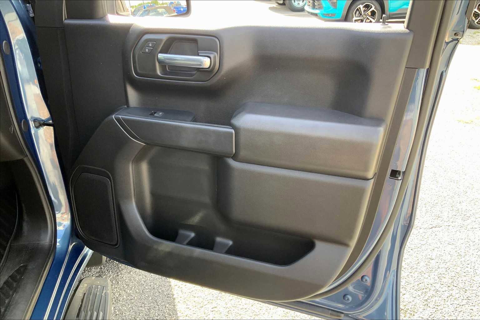 Used 2024 GMC Sierra 1500 Pro w/ Graphite Edition AWD/4WD image 21