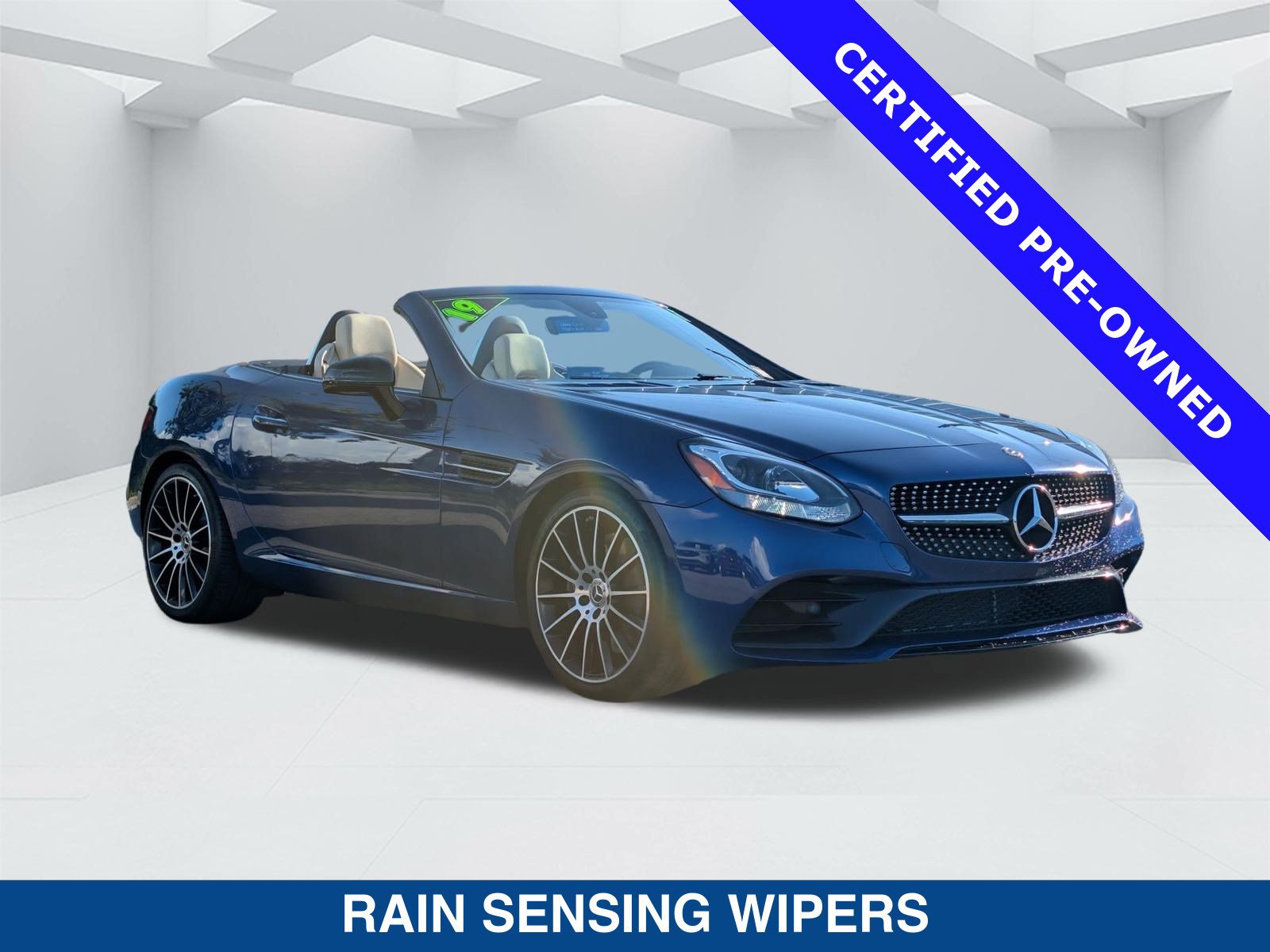 Used 2019 Mercedes-Benz SLC 300 image 3