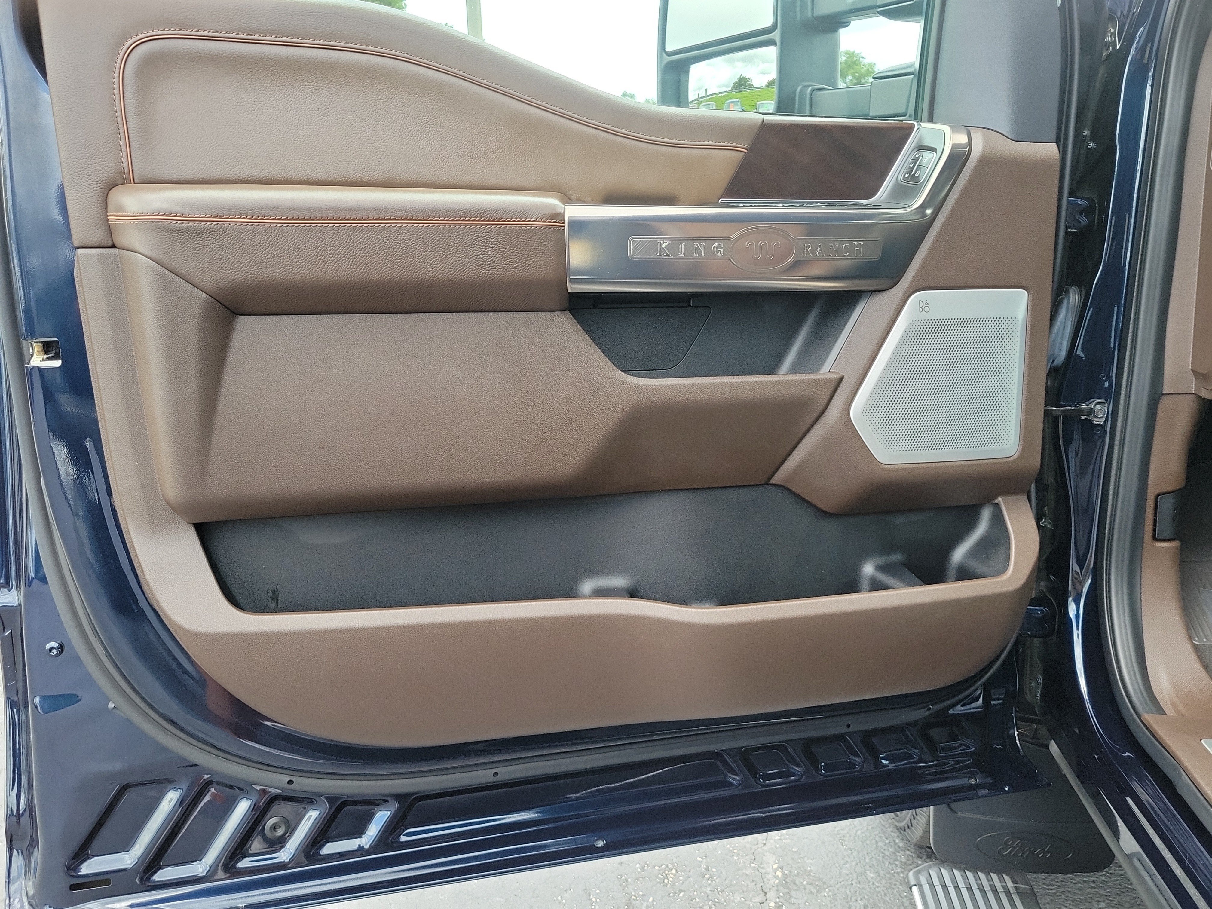 Certified 2023 Ford F350 King Ranch AWD/4WD image 17