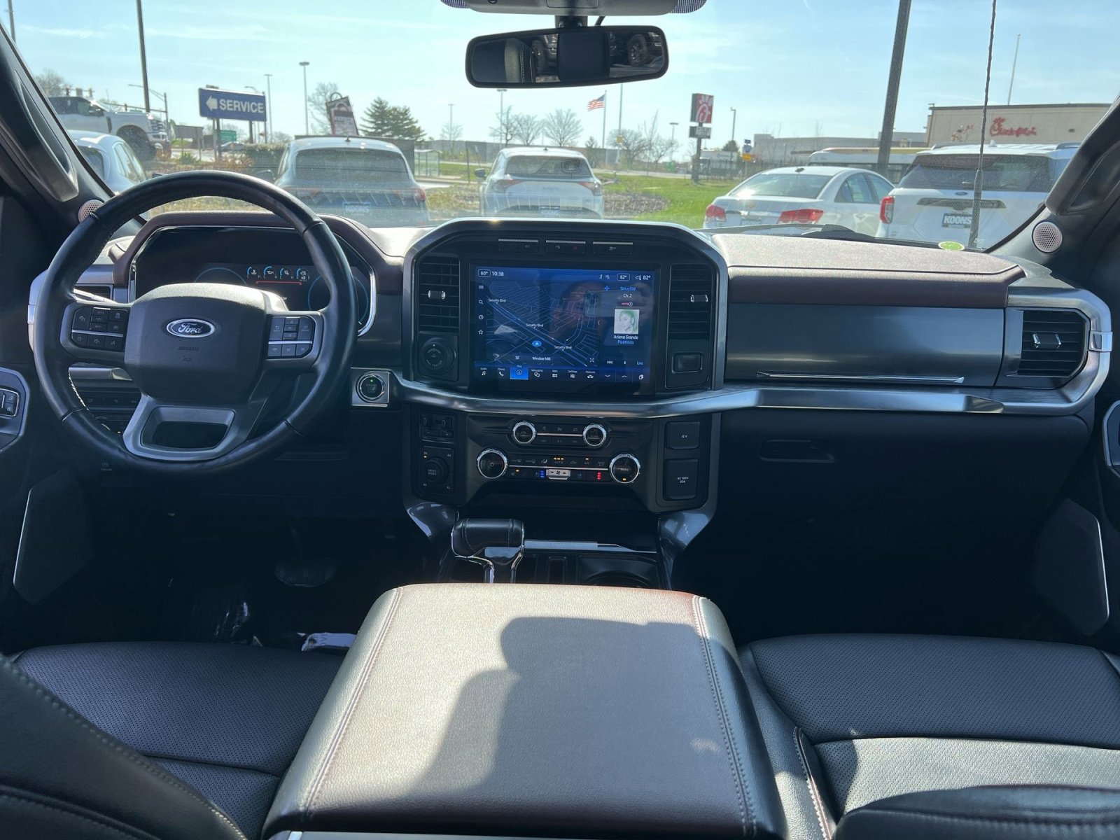 Certified 2022 Ford F150 Lariat w/ Equipment Group 502A High image 23