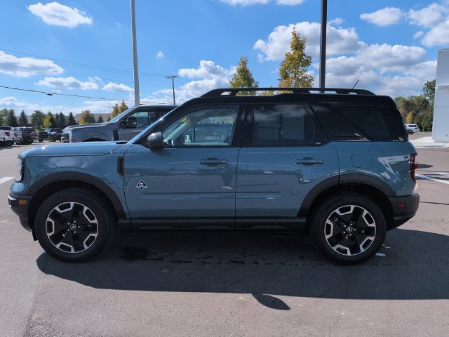 Certified 2022 Ford Bronco Sport Outer Banks AWD/4WD image 2