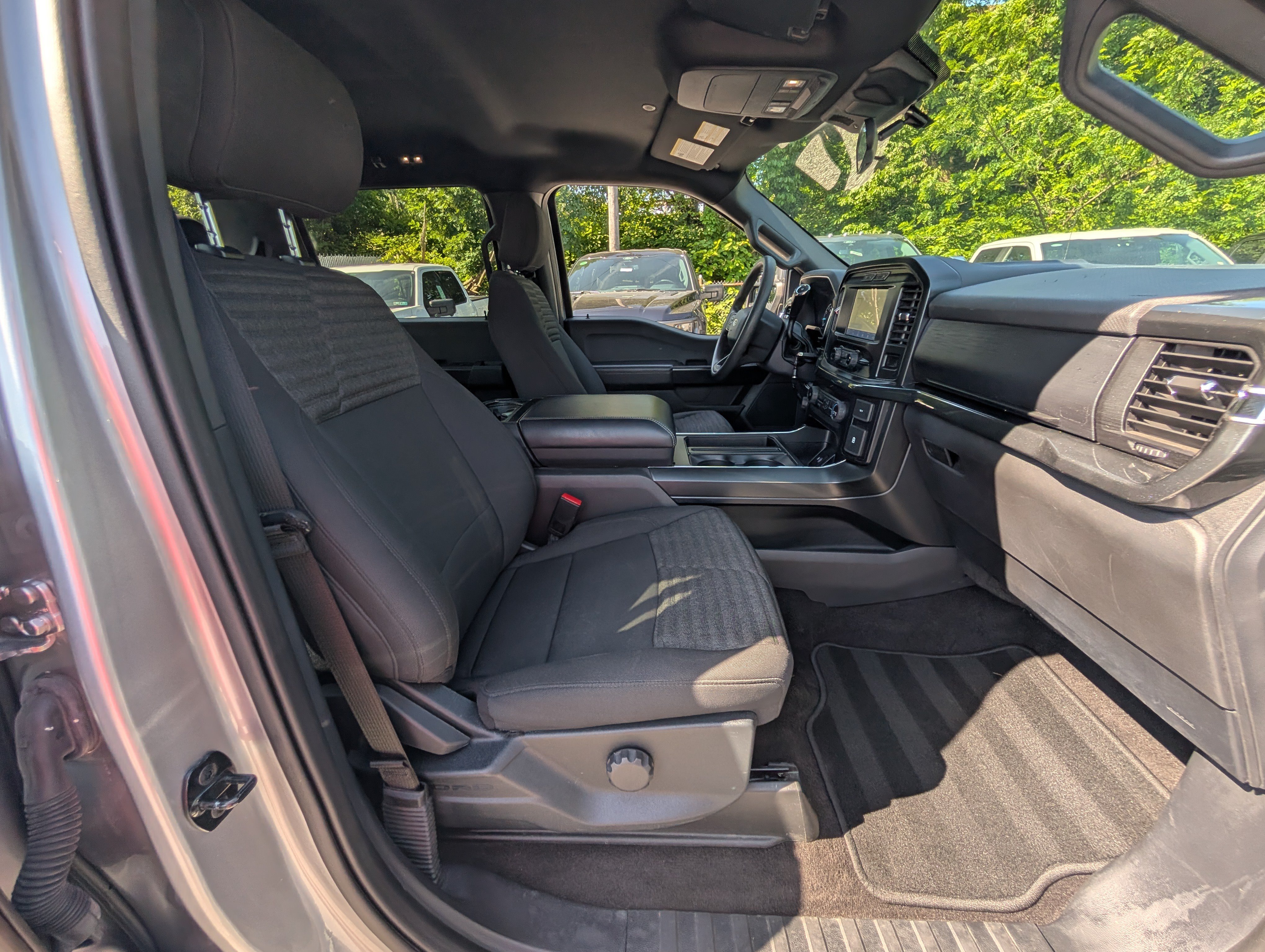 Certified 2021 Ford F150 XL w/ STX Appearance Package AWD/4WD image 12