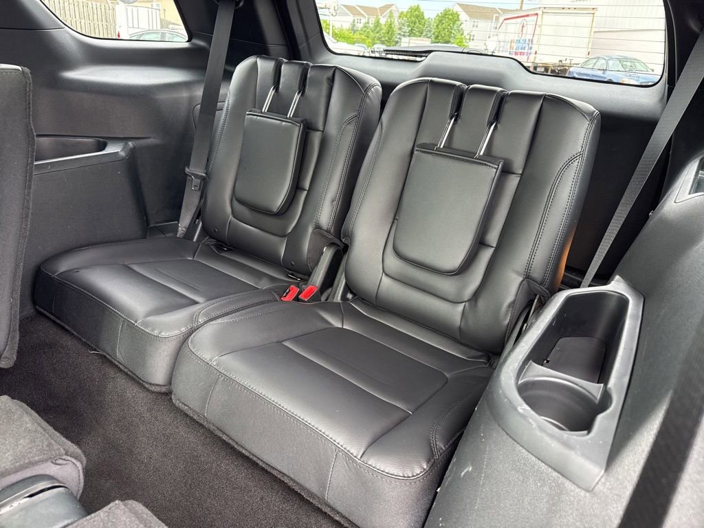 Certified 2019 Ford Explorer XLT w/ Equipment Group 202A AWD/4WD image 25