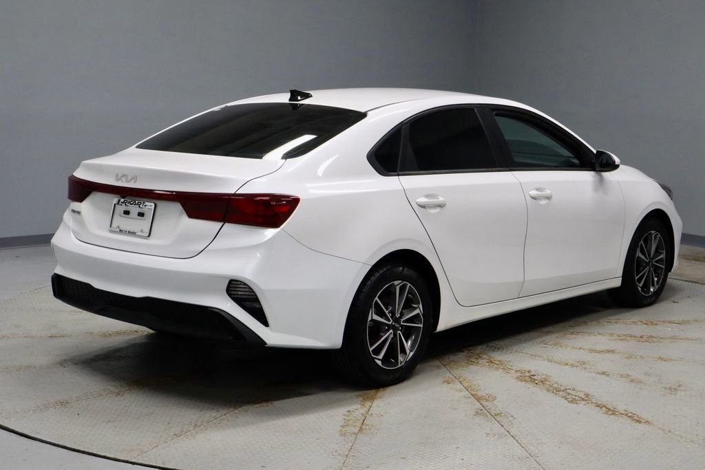 Used 2023 Kia Forte LXS image 5