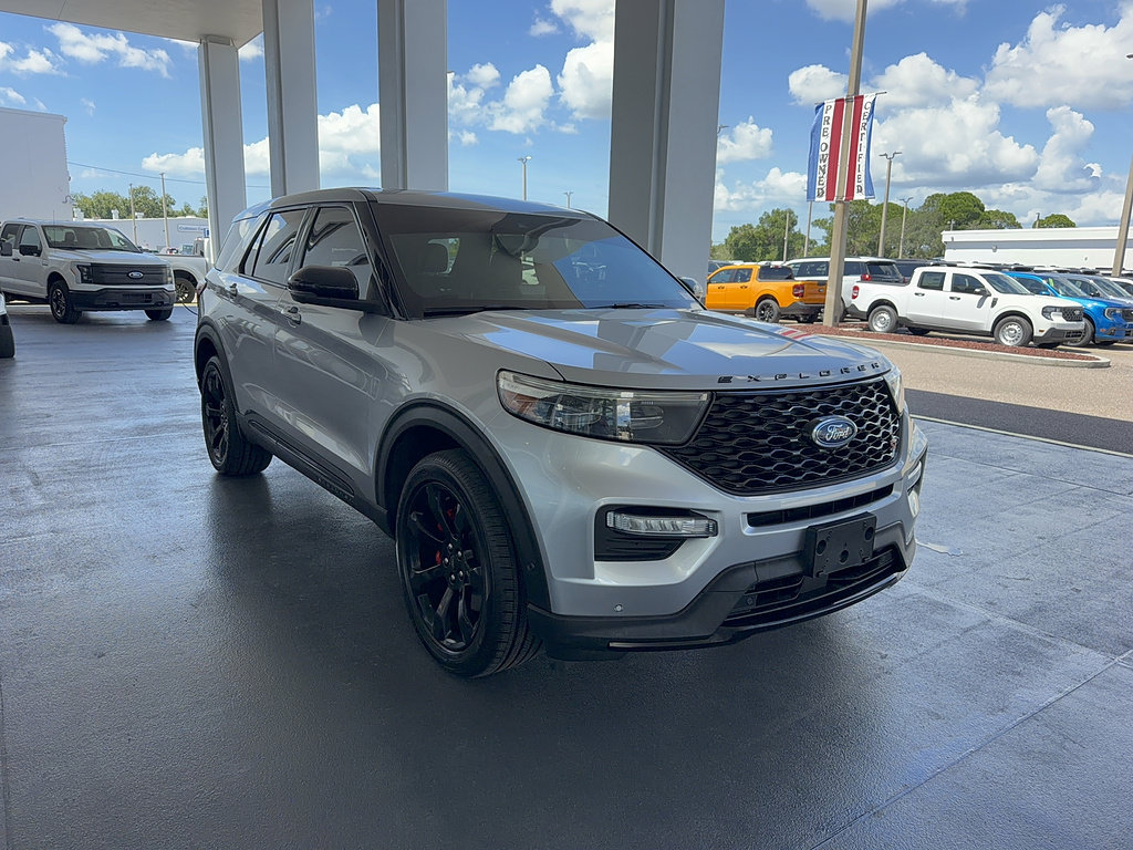 Certified 2021 Ford Explorer ST w/ Equipment Group 401A AWD/4WD image 4