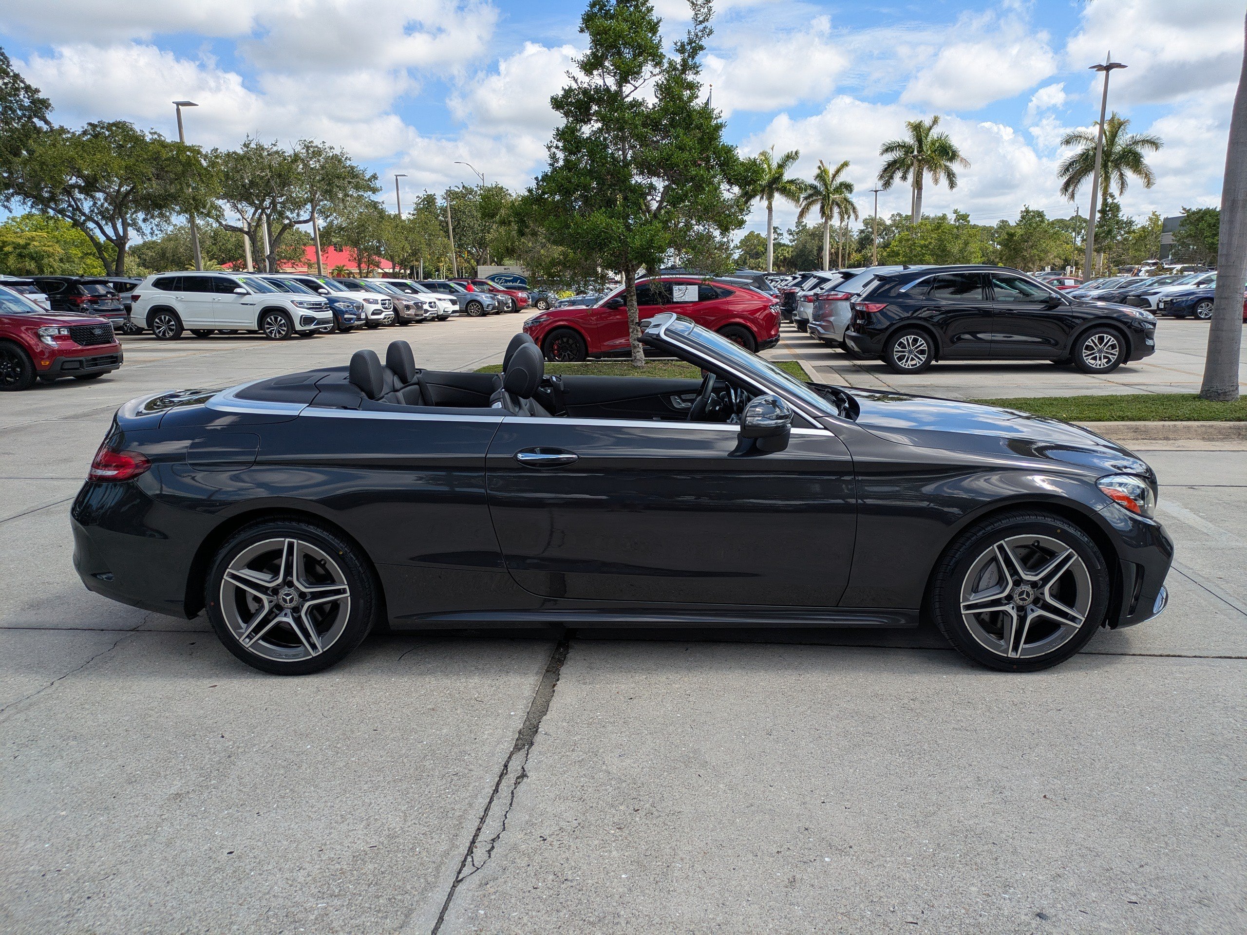 Used 2019 Mercedes-Benz C 300 4MATIC Cabriolet image 3