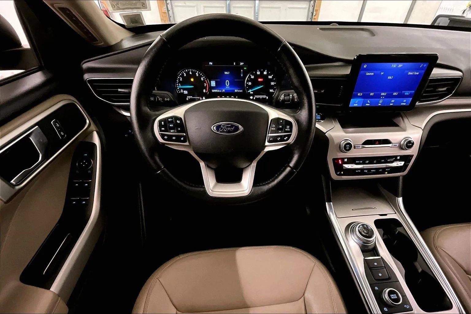 Certified 2021 Ford Explorer XLT w/ Equipment Group 202A image 5