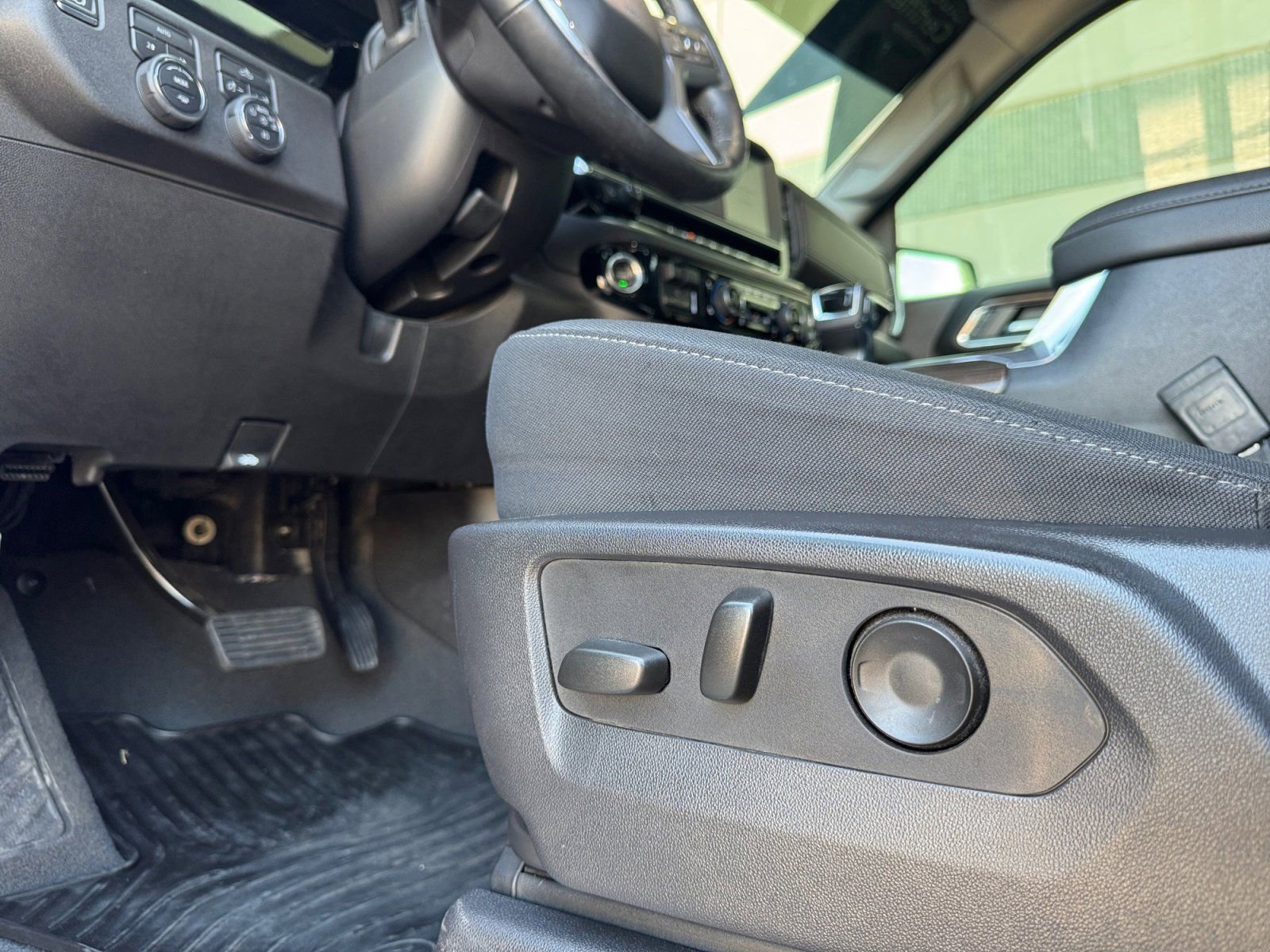 Used 2024 Chevrolet Silverado 1500 RST w/ Convenience Package II image 21