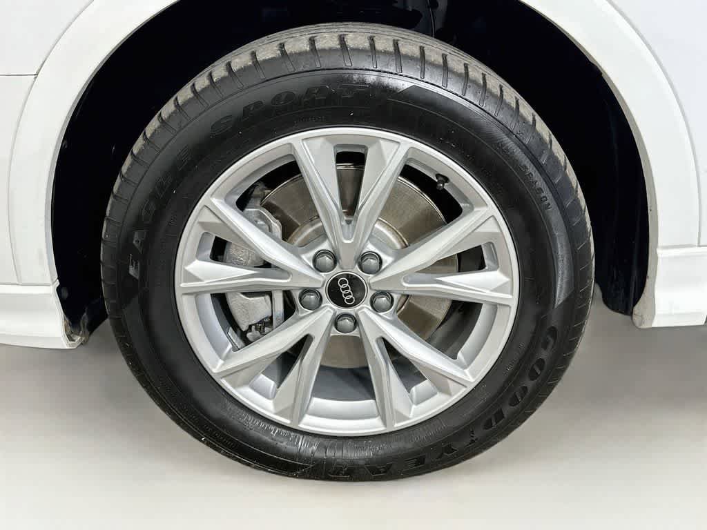 Used 2025 Audi Q3 2.0T Premium AWD/4WD image 8