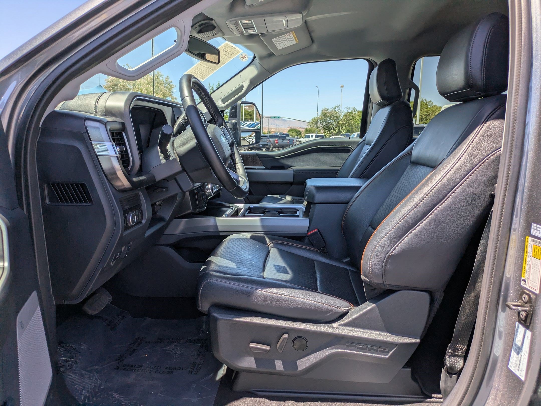 Certified 2025 Ford F250 Lariat AWD/4WD image 16