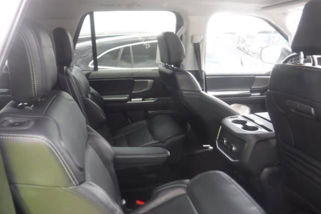 Certified 2025 Ford Expedition Max Platinum AWD/4WD image 10