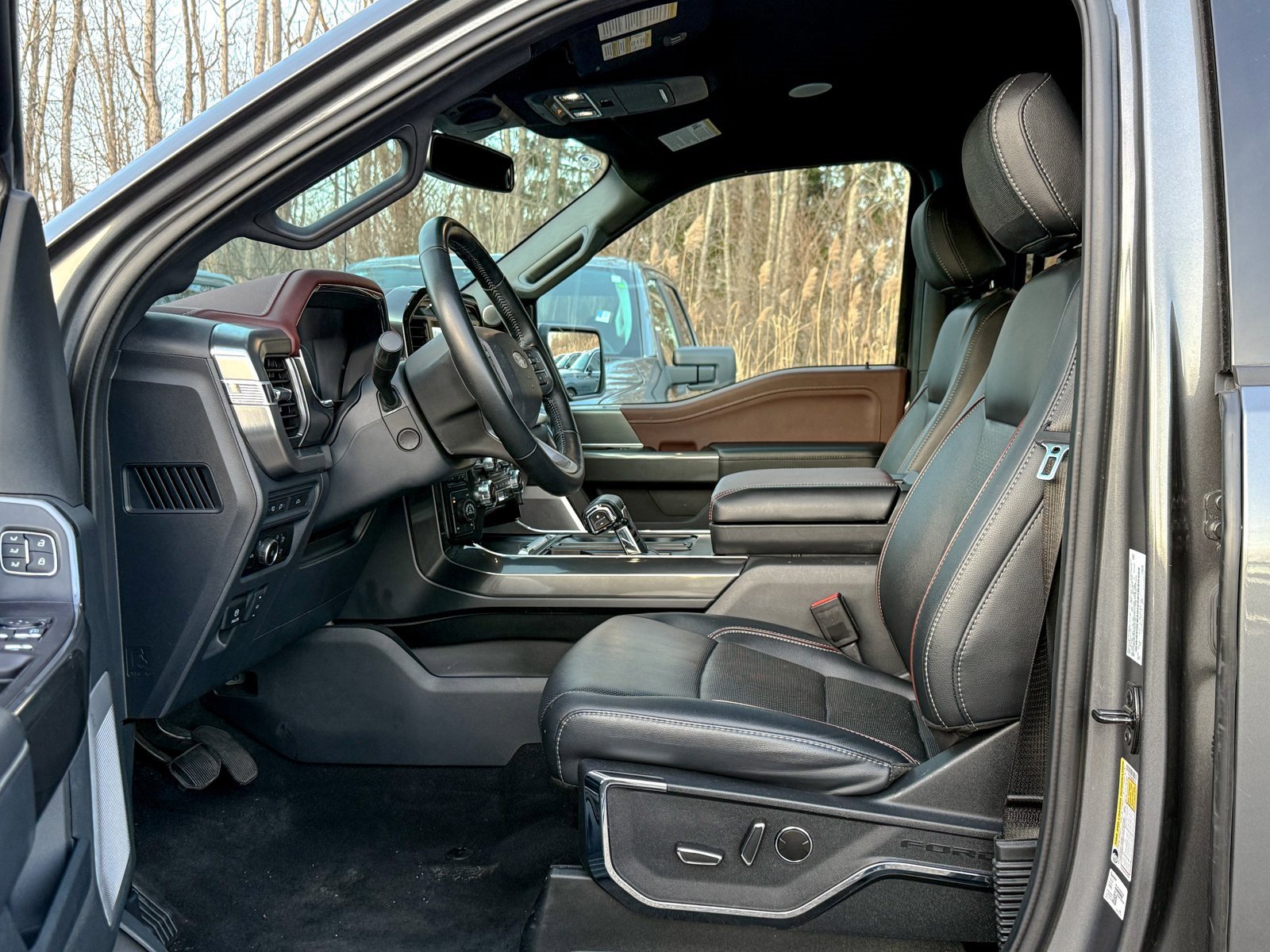 Certified 2023 Ford F150 Lariat w/ Equipment Group 502A High image 18