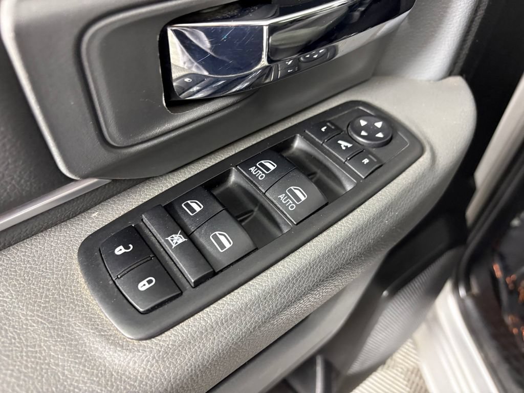 Used 2019 RAM 1500 Big Horn w/ Rambox Value Package AWD/4WD image 12