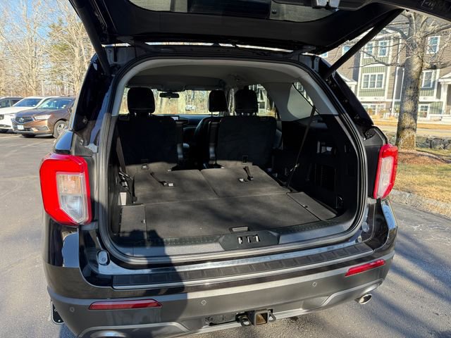 Certified 2022 Ford Explorer XLT w/ Equipment Group 202A image 19