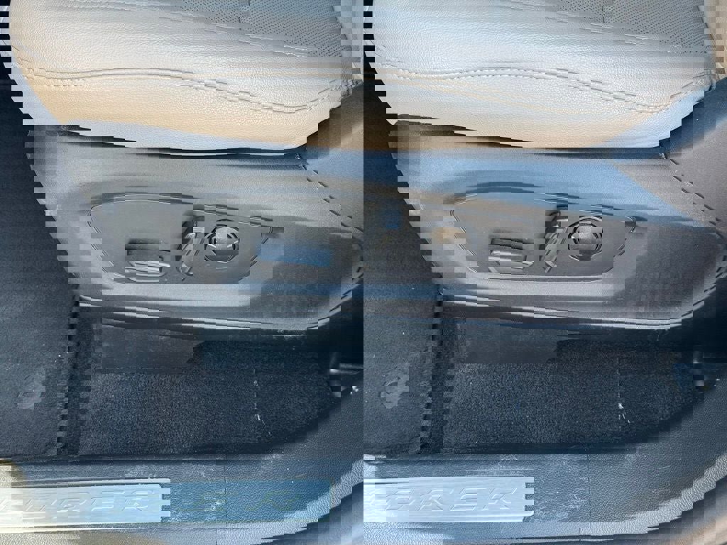 Certified 2024 Ford Explorer Limited image 20