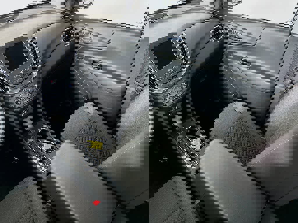 Used 2023 Chevrolet Equinox LT image 14