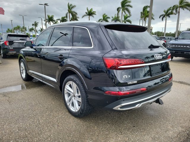 Used 2023 Audi Q7 3.0T Premium image 2