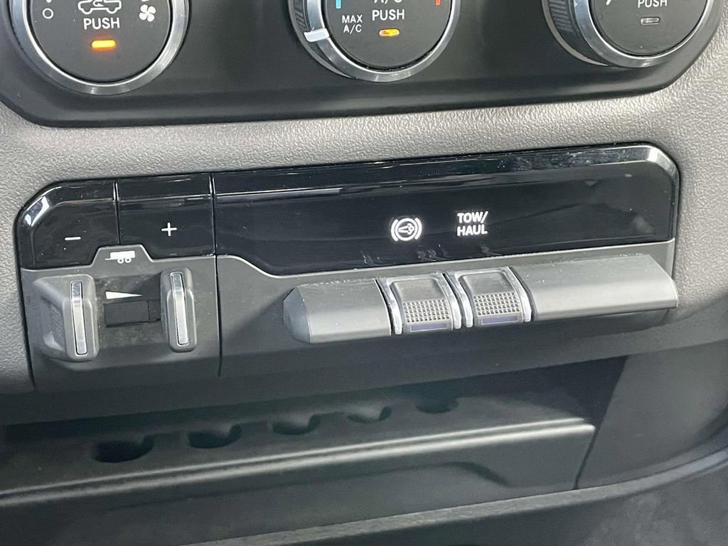 Used 2024 RAM 2500 Big Horn image 26