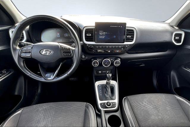 Used 2024 Hyundai Venue Limited image 18