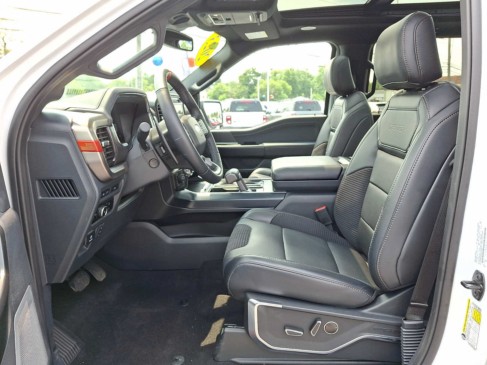 Certified 2023 Ford F150 Raptor w/ Raptor Carbon Fiber Package AWD/4WD image 12